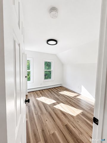 84 Hudson Street, New Haven, CT 06511