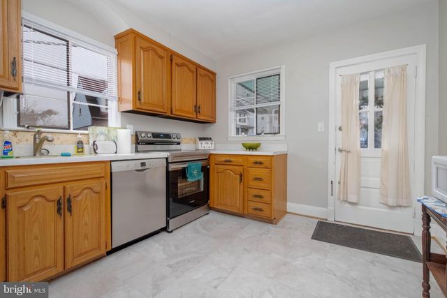 3027 LAVENDER AVE, Baltimore, MD 21234