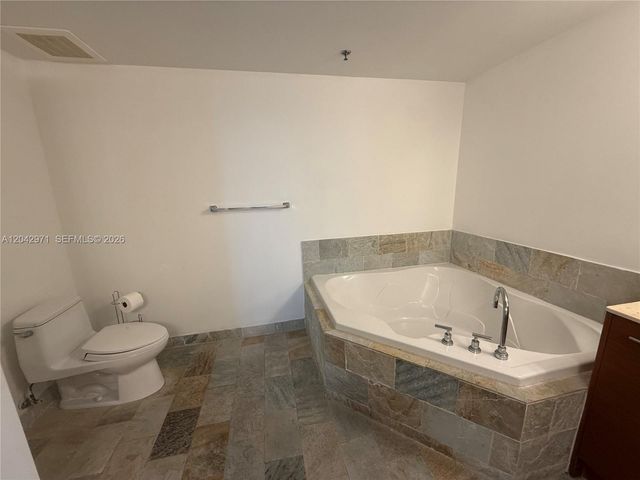 2681 N Flamingo Rd 2101S, Sunrise, FL 33323