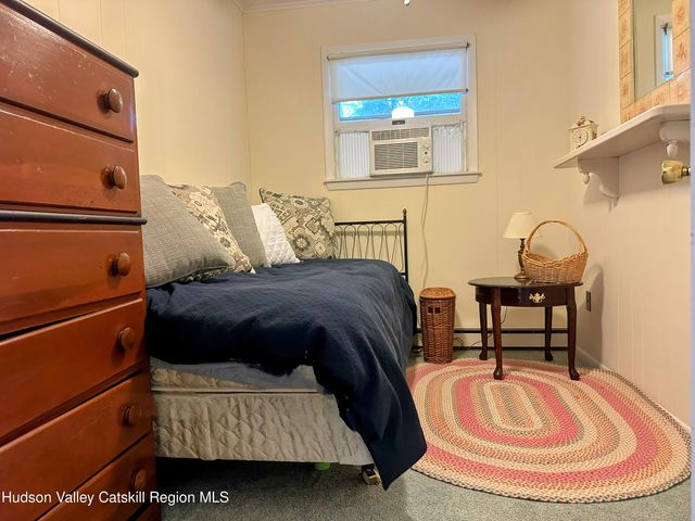 39 Island Drive, Copake, NY 12516