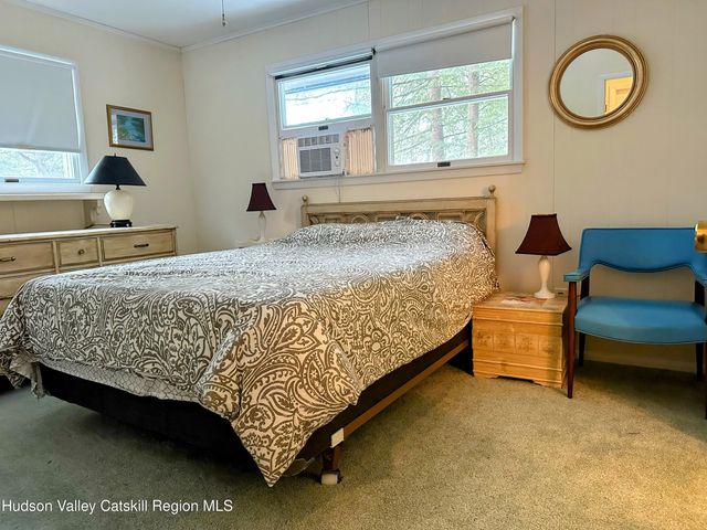 39 Island Drive, Copake, NY 12516