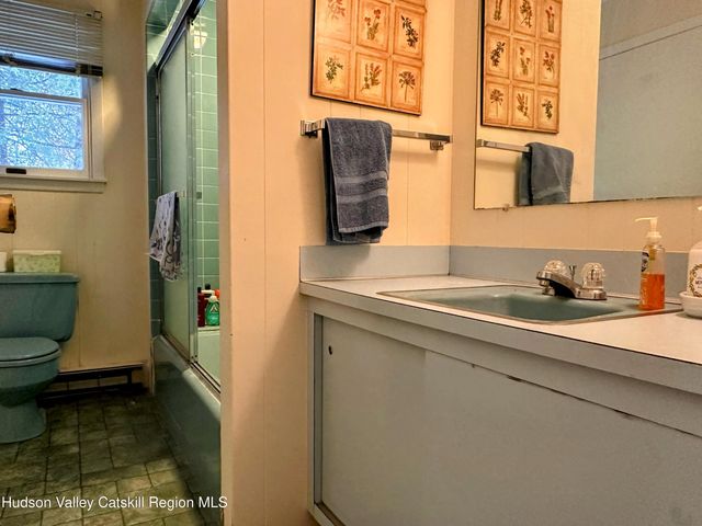 39 Island Drive, Copake, NY 12516