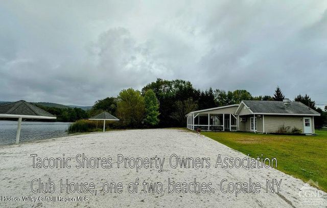 39 Island Drive, Copake, NY 12516