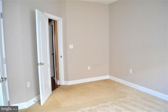 426 N THOMAS ST, Arlington, VA 22203