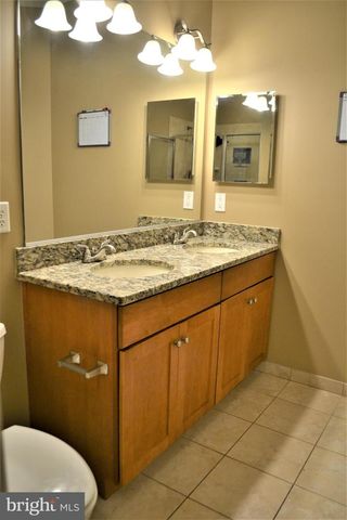 426 N THOMAS ST, Arlington, VA 22203