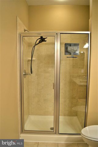 426 N THOMAS ST, Arlington, VA 22203