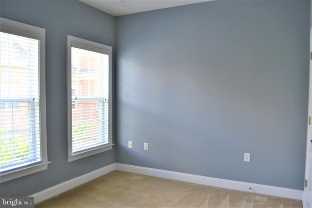 426 N THOMAS ST, Arlington, VA 22203