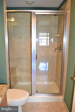 426 N THOMAS ST, Arlington, VA 22203