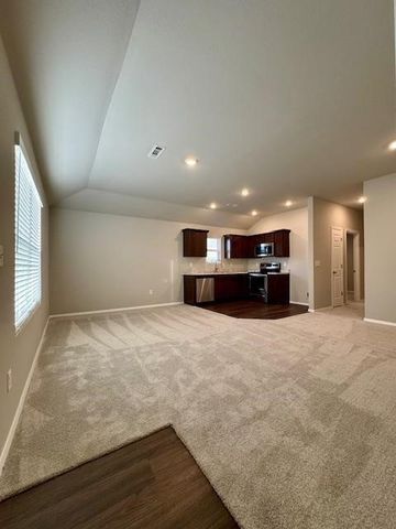 2006 E Annette Drive, Siloam Springs, AR 72761