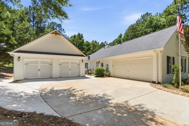 25 Brikdale Court, Newnan, GA 30265