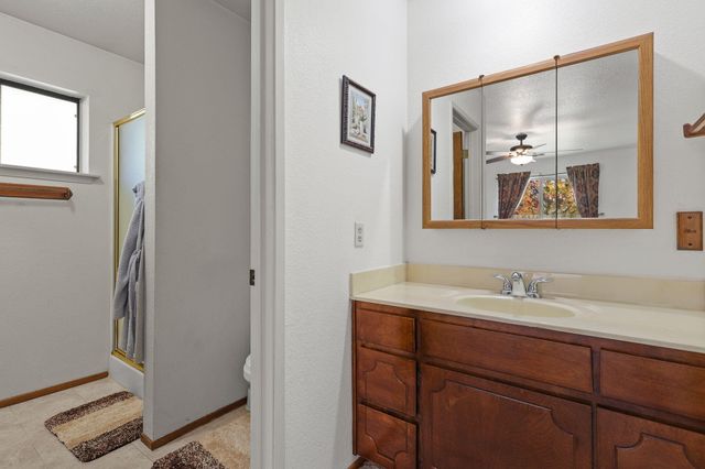 2872 Harlan Drive, Redding, CA 96003