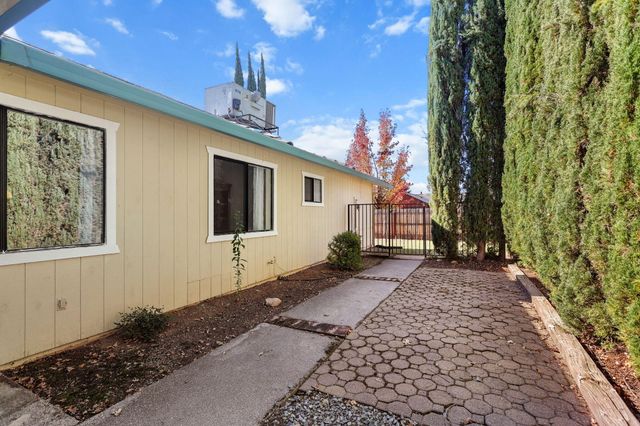 2872 Harlan Drive, Redding, CA 96003