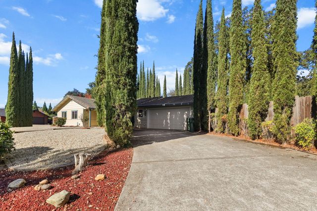 2872 Harlan Drive, Redding, CA 96003