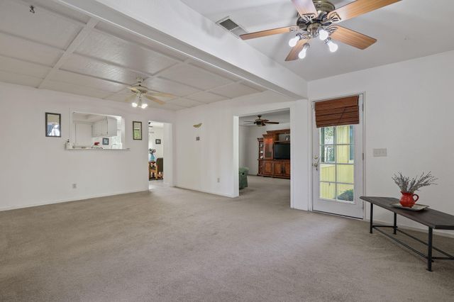 2872 Harlan Drive, Redding, CA 96003