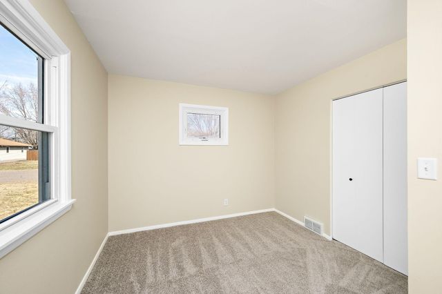 5205 Jersey Avenue N, Crystal, MN 55428