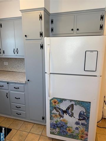 328 Lambert Avenue, Northvale, NJ 07647