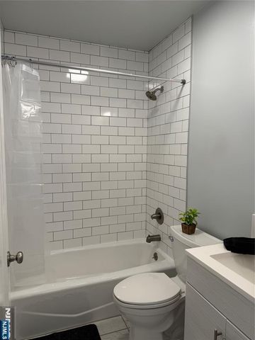 328 Lambert Avenue, Northvale, NJ 07647