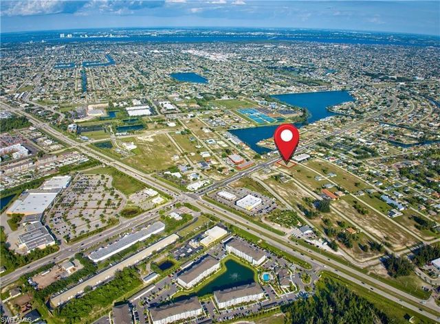 523 SW 3rd TER, Cape Coral, FL 33991