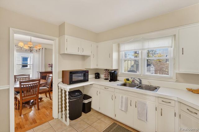 3318 Norwood Drive, Flint, MI 48503