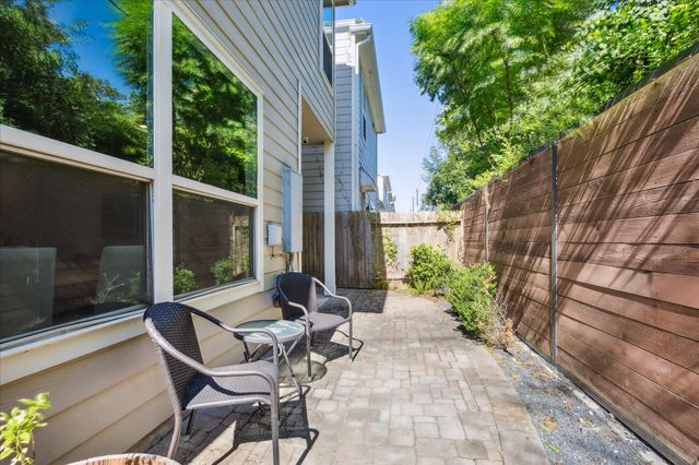 1502 Upland Glen Way, Houston, TX 77043