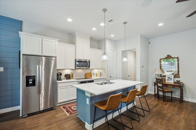 1502 Upland Glen Way, Houston, TX 77043