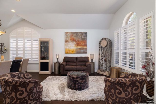 914 Grassy Meadows, San Antonio, TX 78258