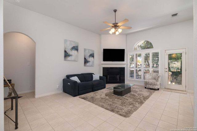 914 Grassy Meadows, San Antonio, TX 78258