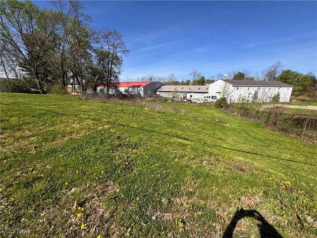 97 S Four Mile Run Road, Austintown, OH 44515