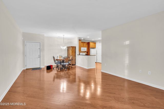 516 Sophee Lane, Lakewood, NJ 08701