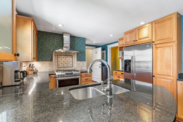 2633 Humboldt Avenue S 201, Minneapolis, MN 55408