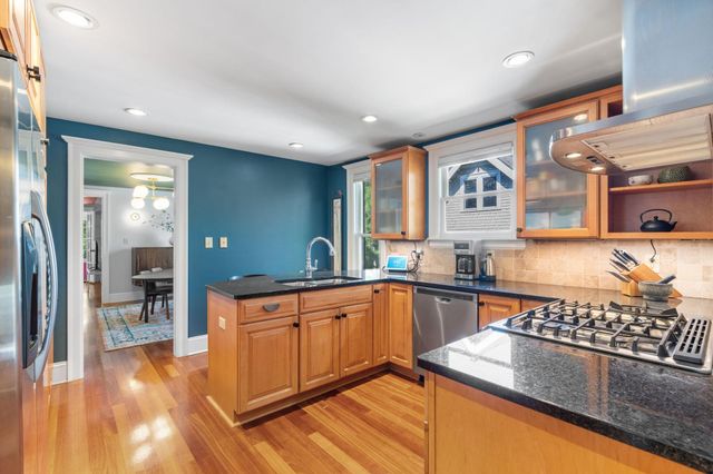 2633 Humboldt Avenue S 201, Minneapolis, MN 55408