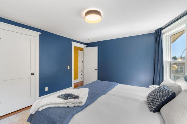2633 Humboldt Avenue S 201, Minneapolis, MN 55408