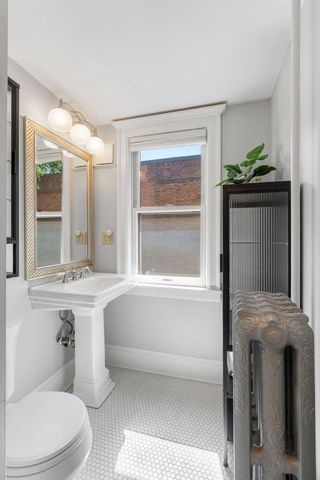2633 Humboldt Avenue S 201, Minneapolis, MN 55408