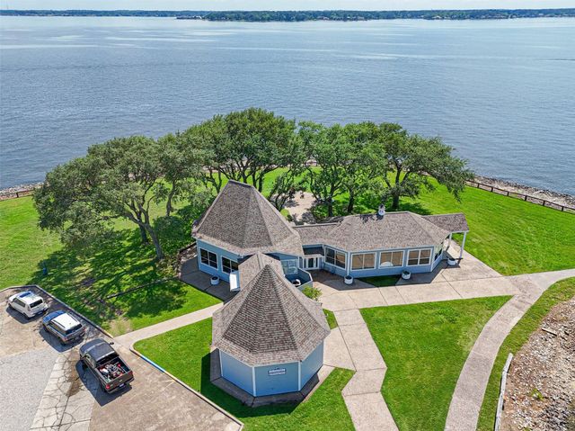 1924 Clipper Court, Willis, TX 77318