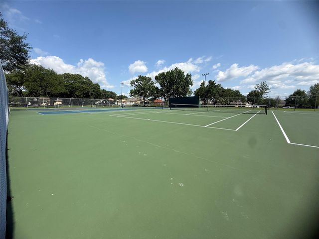 1924 Clipper Court, Willis, TX 77318