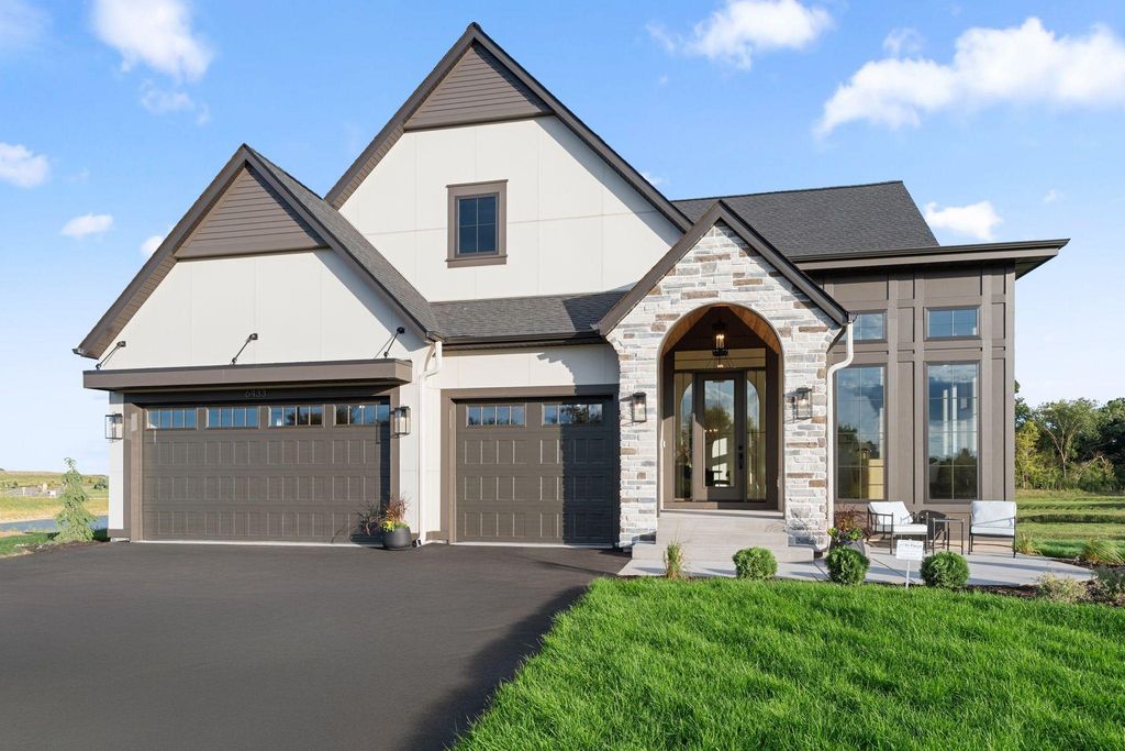 6433 Isle Avenue S, Cottage Grove, MN 55016 — photo 2