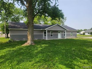 313 E Wall Street, Worden, IL 62097