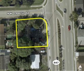 18730 NW 47th Avenue, Miami Gardens, FL 33055
