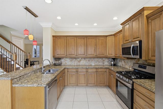 2925 NW 126th Ave 303-1, Sunrise, FL 33323