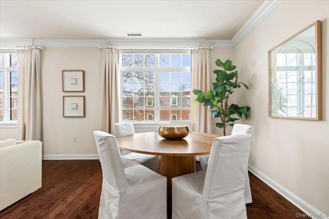 1 Christie Place 402E, Scarsdale, NY 10583