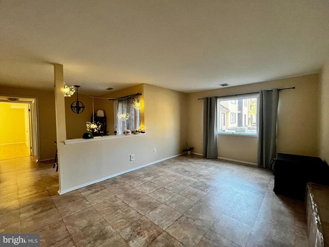 2112 SAYRE DR, Princeton, NJ 08540