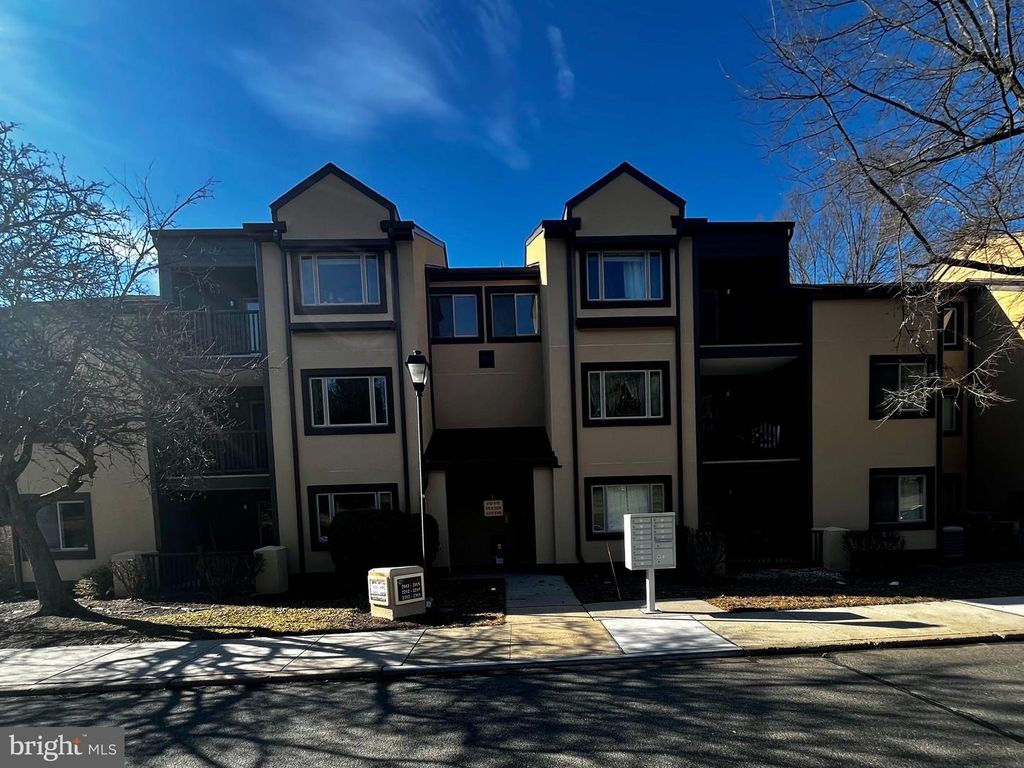 2112 SAYRE DR, Princeton, NJ 08540