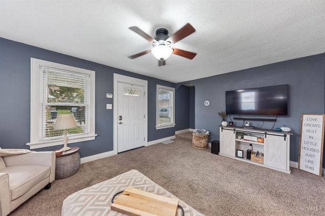 3841 Virginia Court, Cincinnati, OH 45248