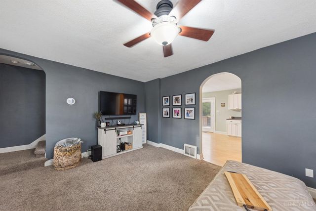 3841 Virginia Court, Cincinnati, OH 45248