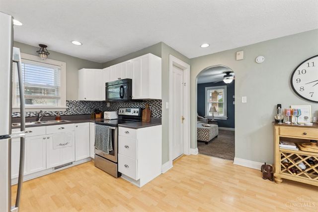 3841 Virginia Court, Cincinnati, OH 45248