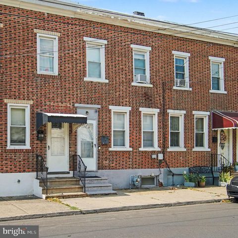 491 POND ST, Bristol, PA 19007