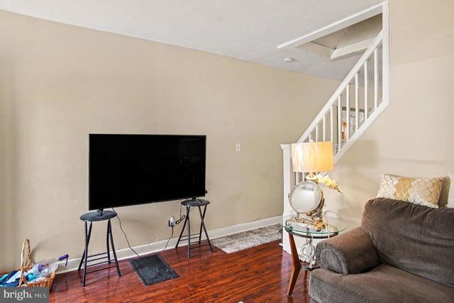 491 POND ST, Bristol, PA 19007