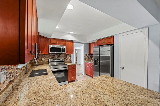 106 NW Broadview Street, Port St. Lucie, FL 34983
