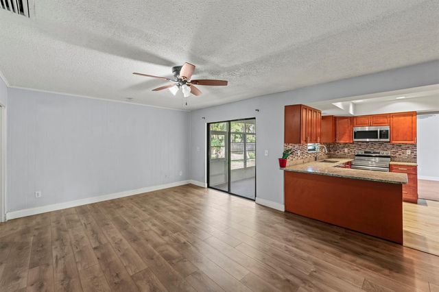 106 NW Broadview Street, Port St. Lucie, FL 34983