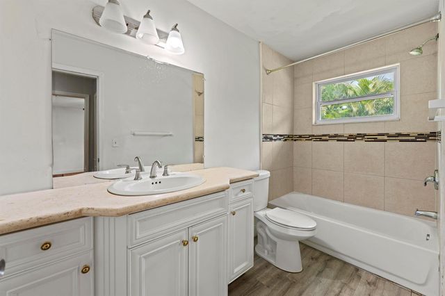 106 NW Broadview Street, Port St. Lucie, FL 34983